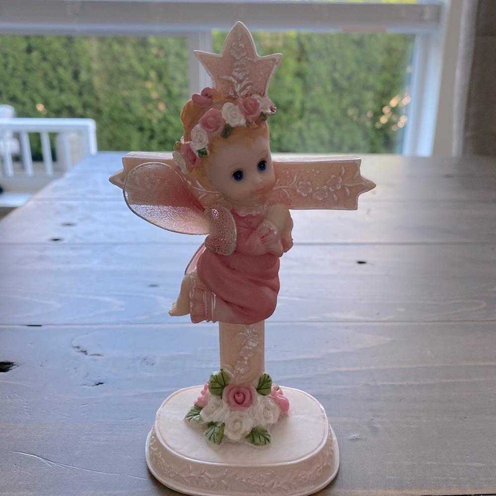 Angel cross figurine